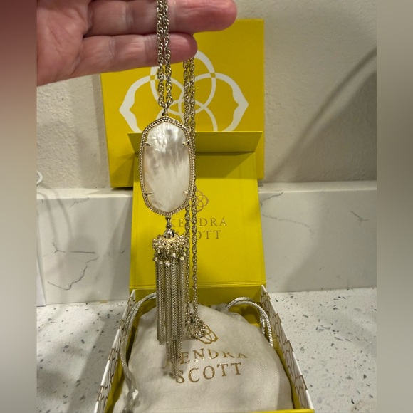 Kendra Scott Rayne Necklace - Picture 4 of 5